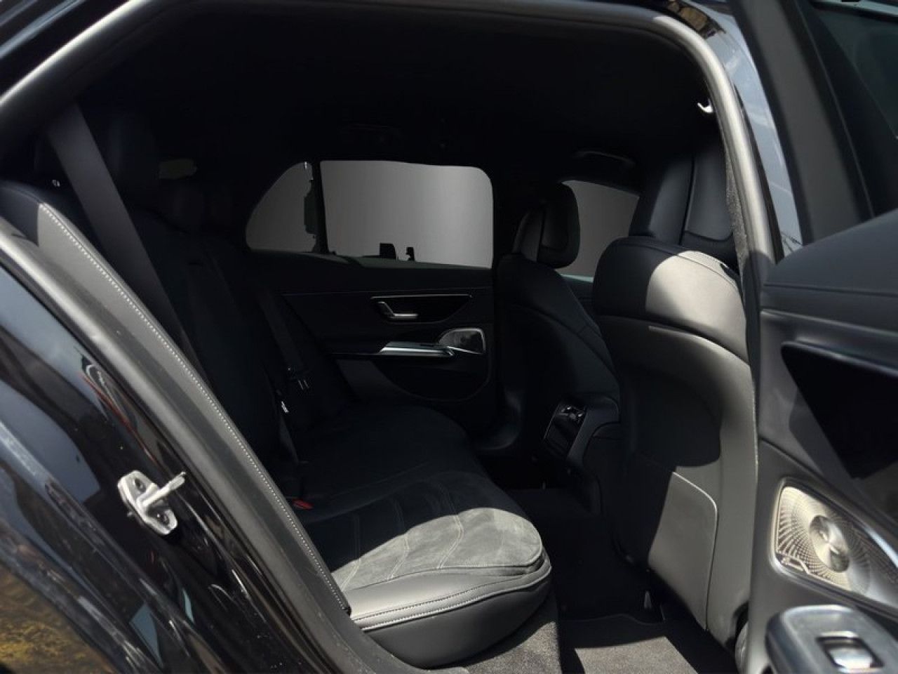 Mercedes-Benz E-Klasse – Bild 10