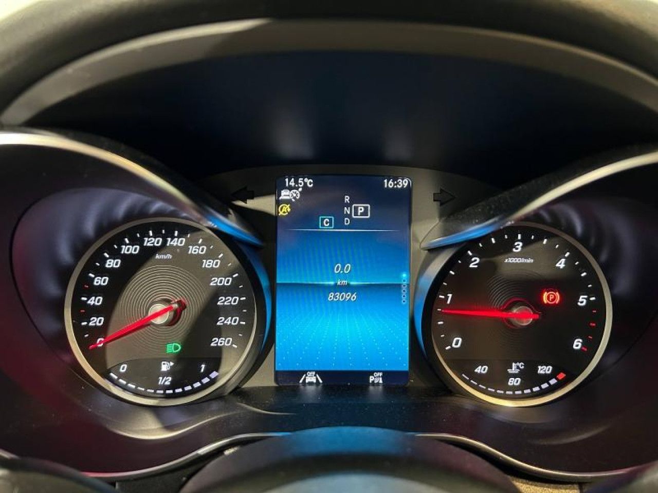 Photo du v&eacute;hicule 7 / 18