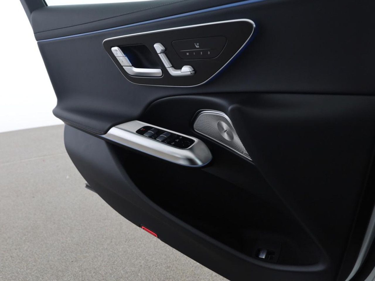 Mercedes-Benz E-Klasse – Bild 9