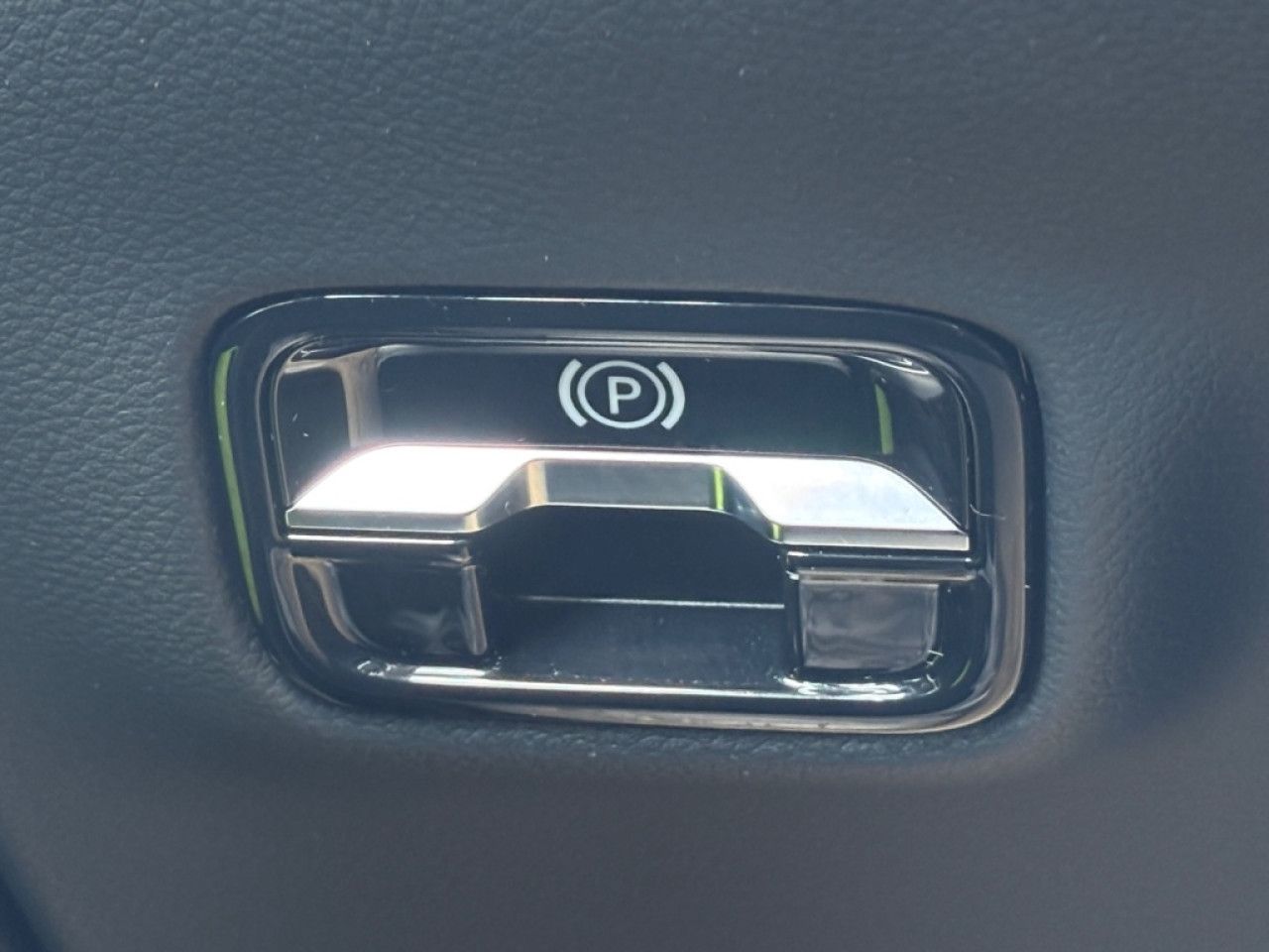 Mercedes-Benz E-Klasse – Bild 17