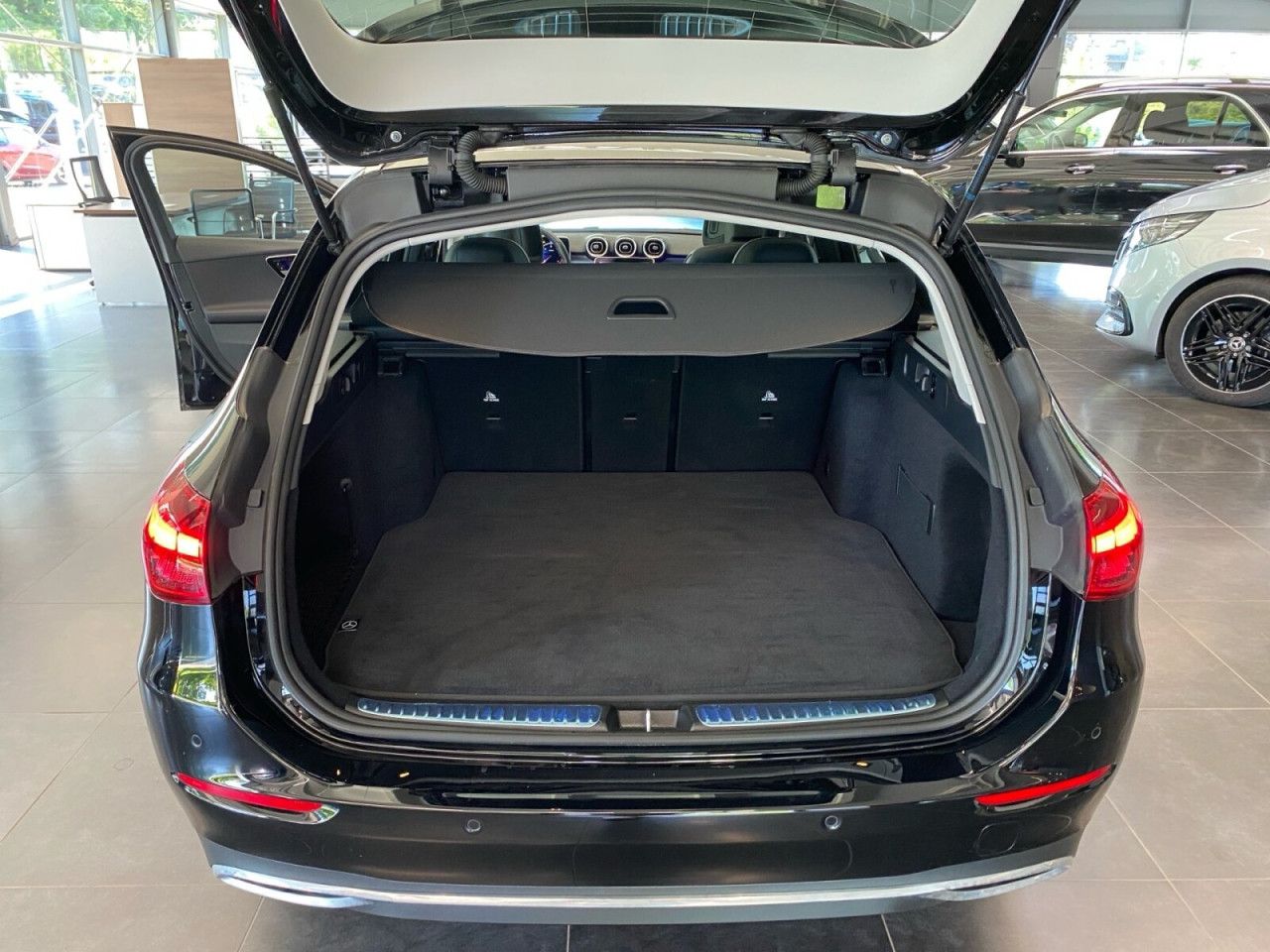 Mercedes-Benz C-Klasse – Bild 12