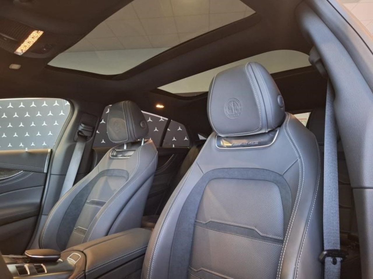 Photo du véhicule 16 / 18