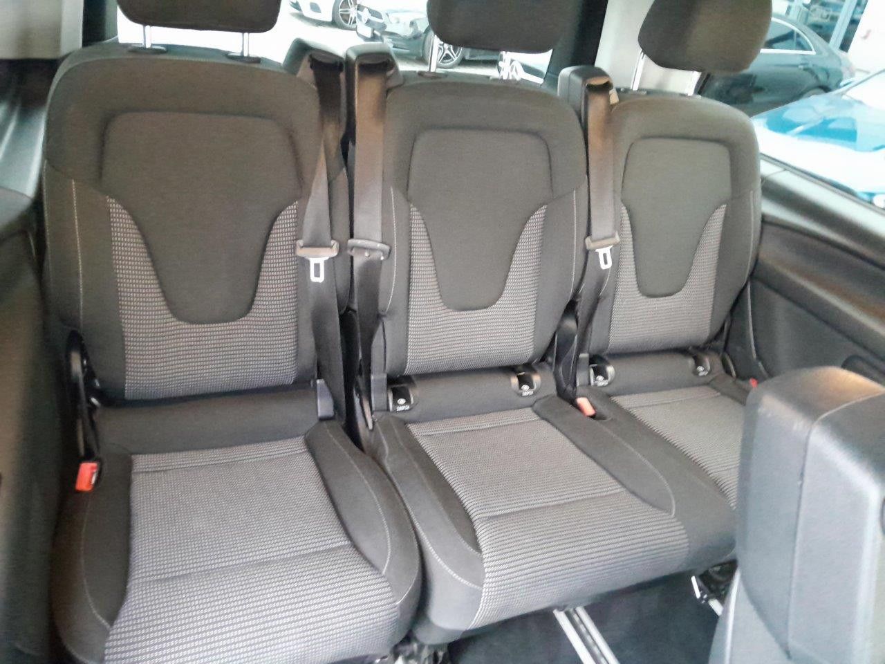 Zdjęcie pojazdu 4 / 19