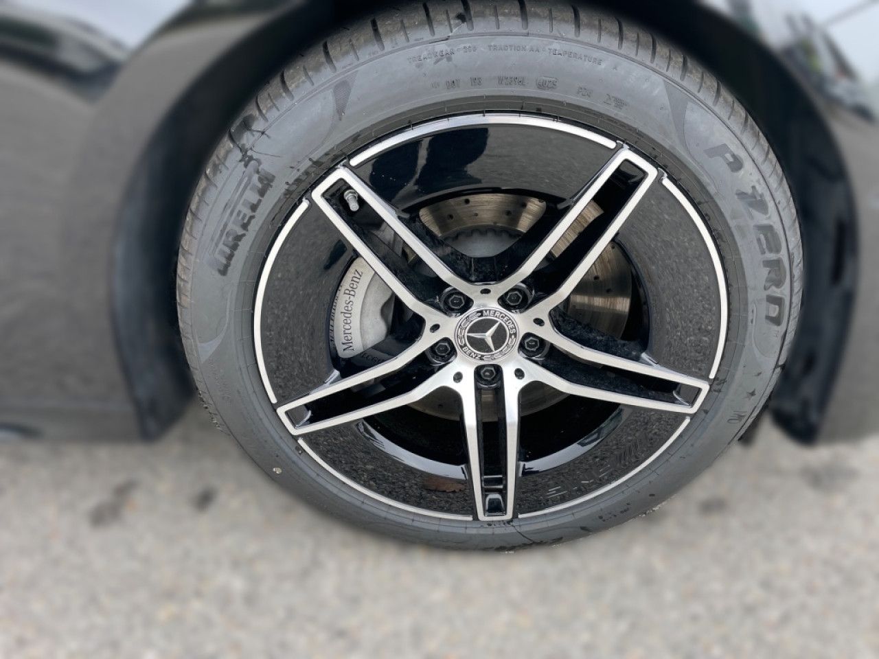 Mercedes-Benz E-Klasse – Bild 7