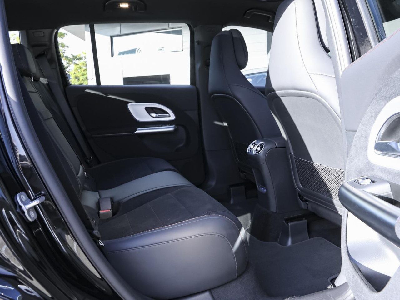 Mercedes-Benz GLB – Bild 6