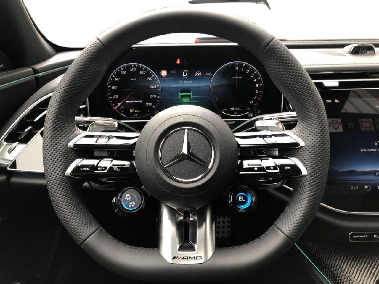 Mercedes-Benz E-Klasse – Bild 10