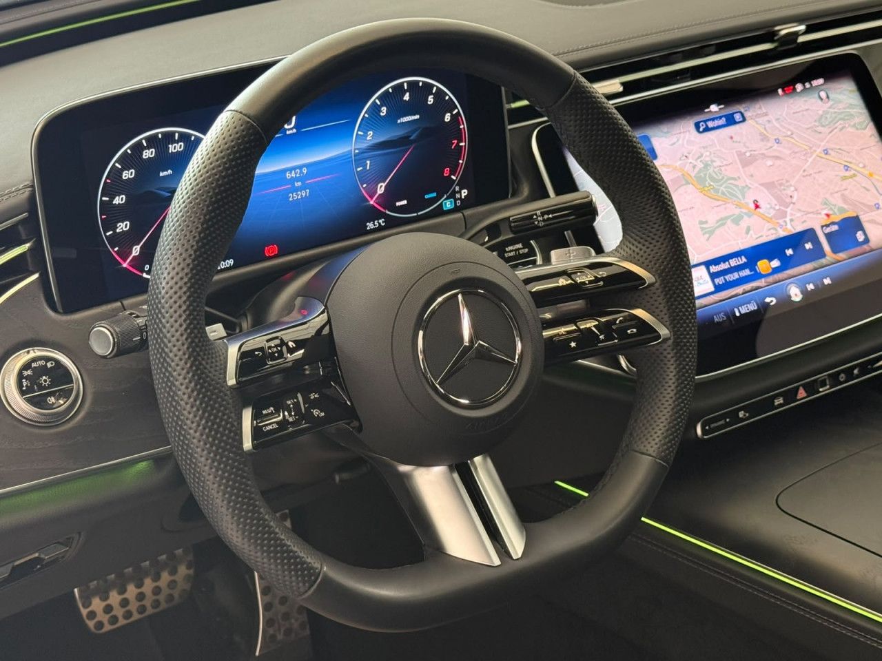 Mercedes-Benz E-Klasse – Bild 17