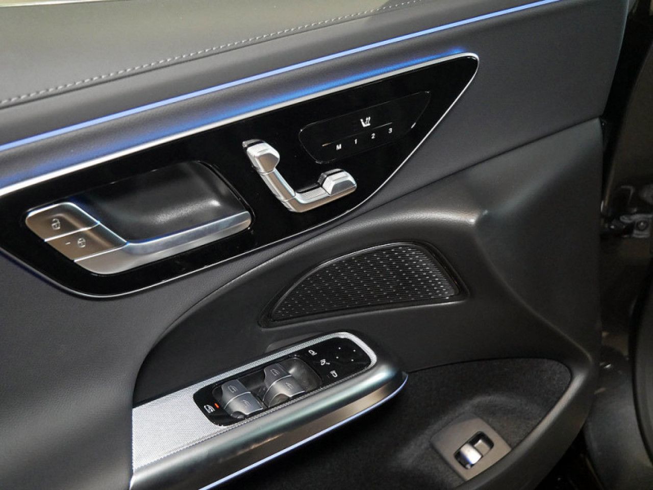 Mercedes-Benz E-Klasse – Bild 13