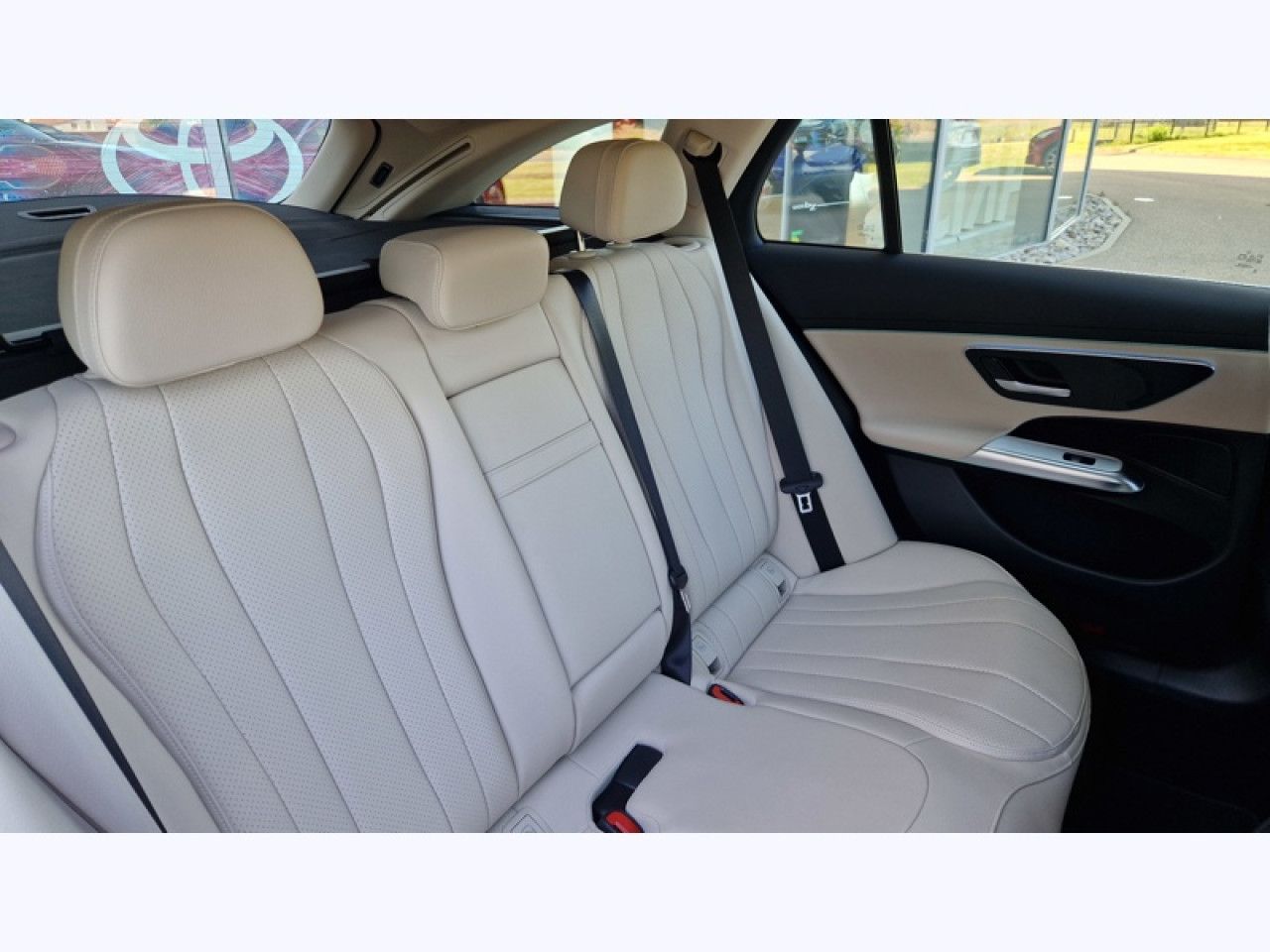 Photo du v&eacute;hicule 13 / 18