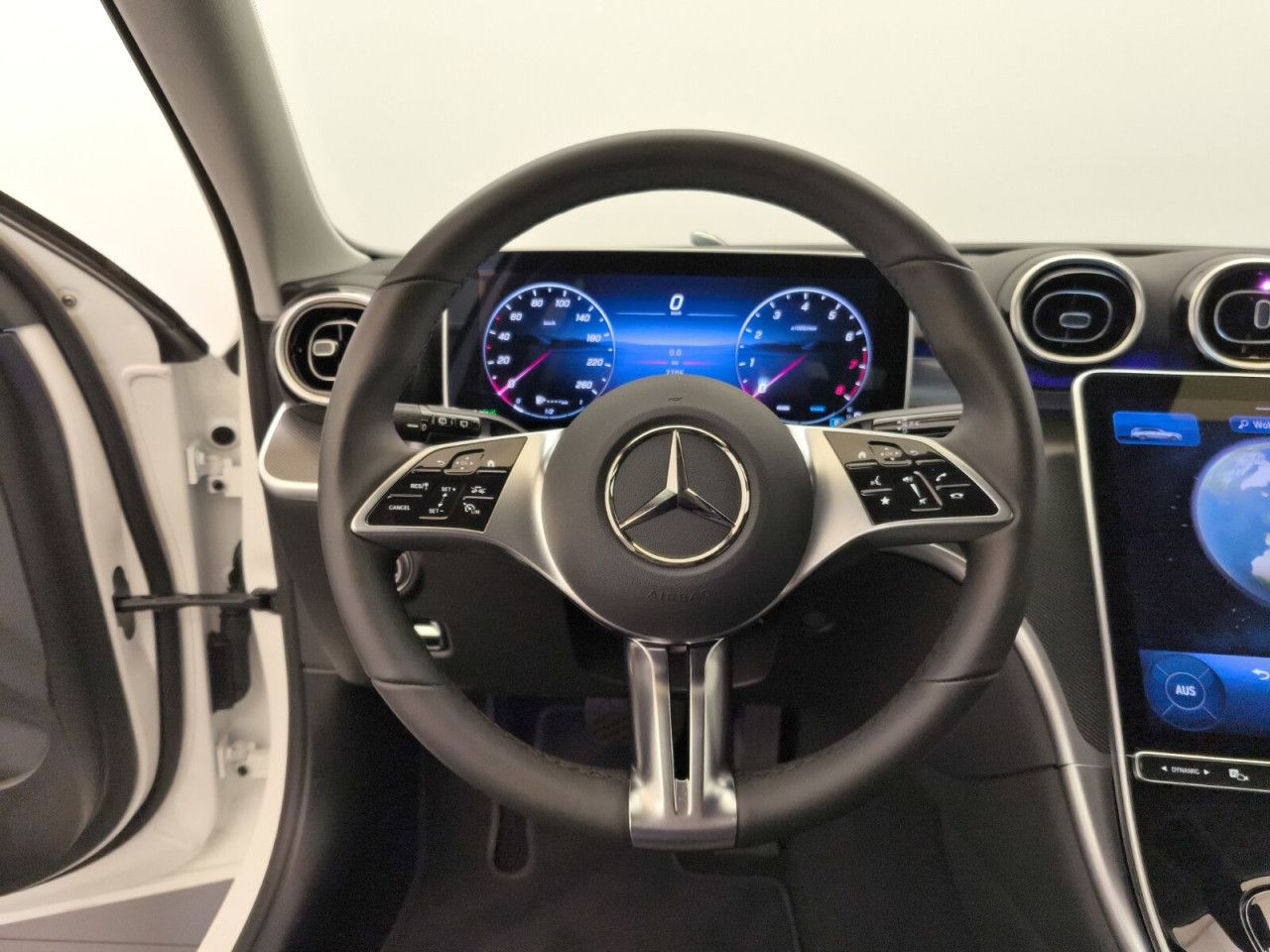 Mercedes-Benz C-Klasse – Bild 13