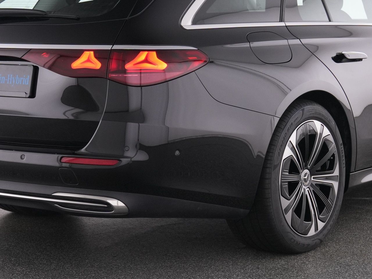Mercedes-Benz E-Klasse – Bild 9