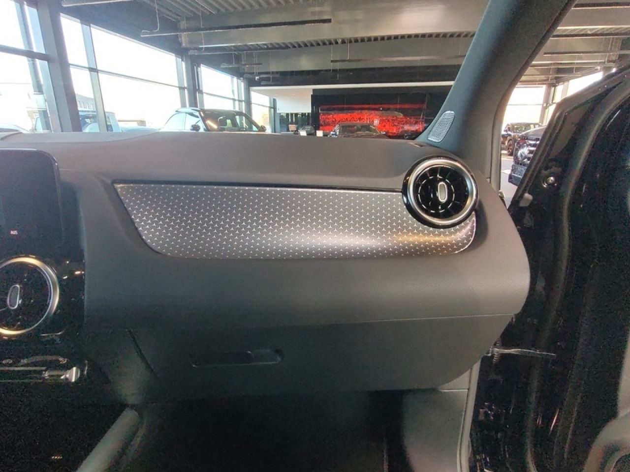 Fahrzeugbild 23 / 24