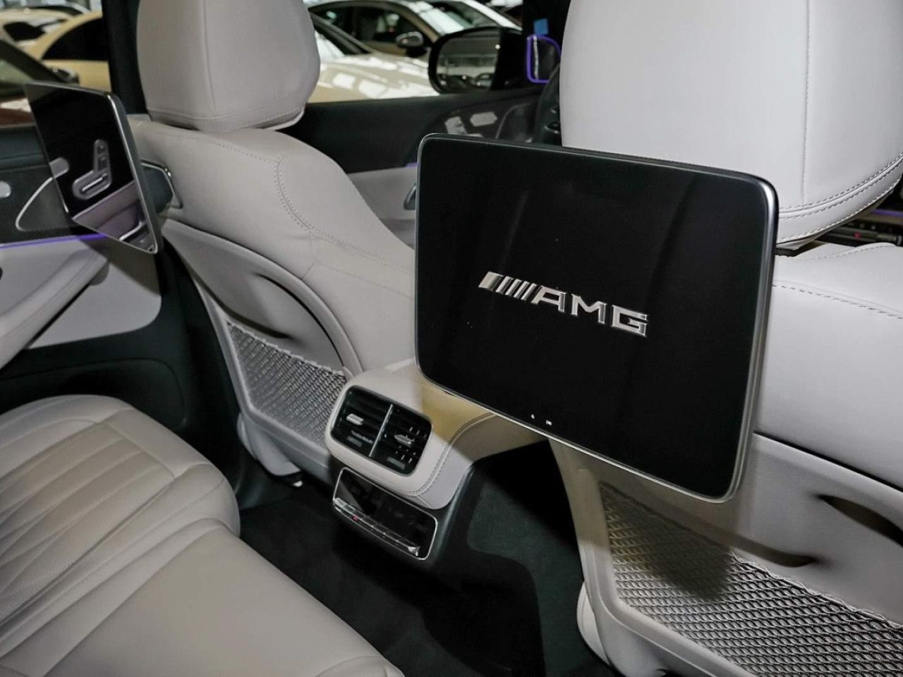 Mercedes-Benz GLS – Bild 8