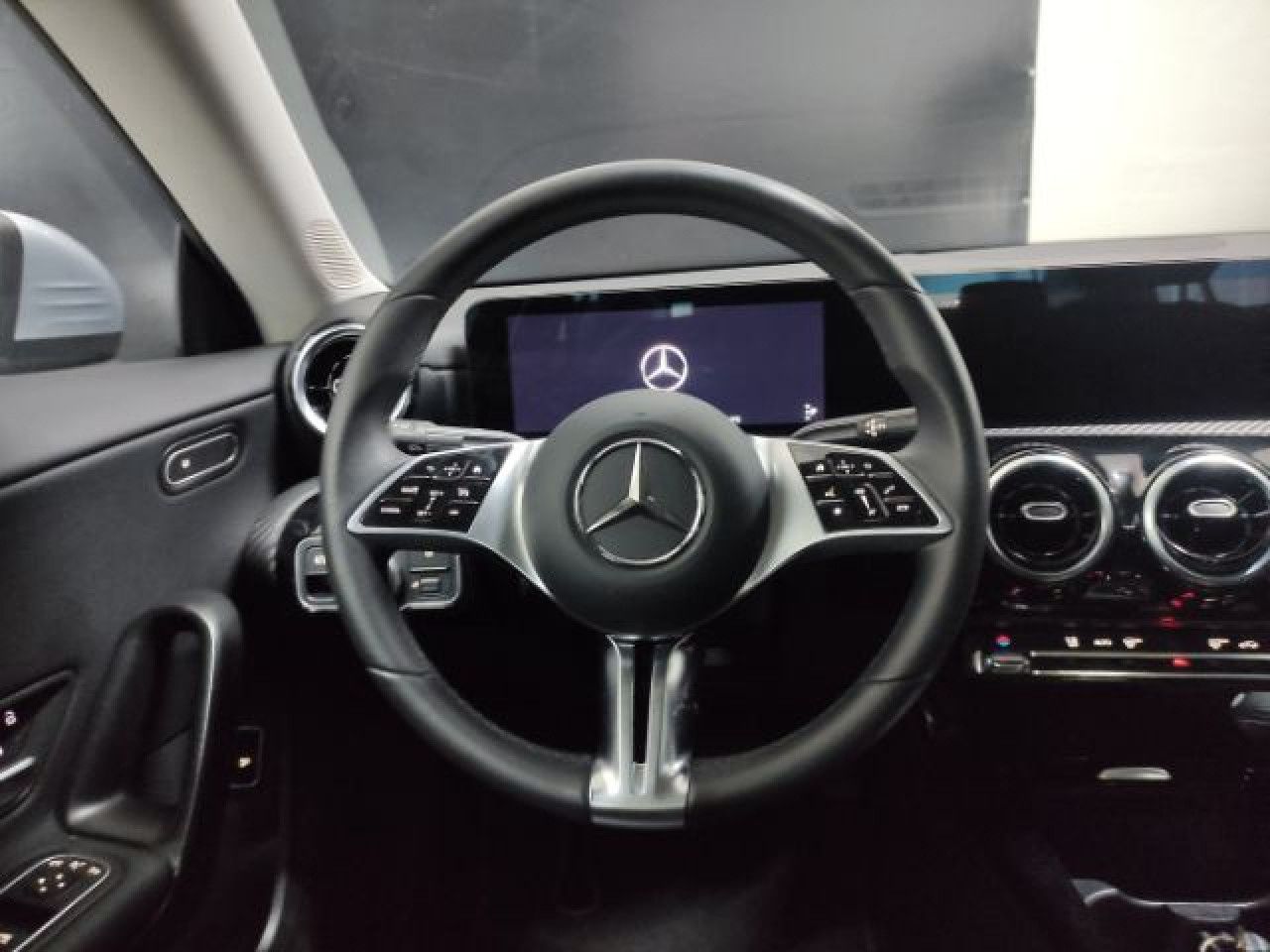 Imagem do veículo 9 / 10