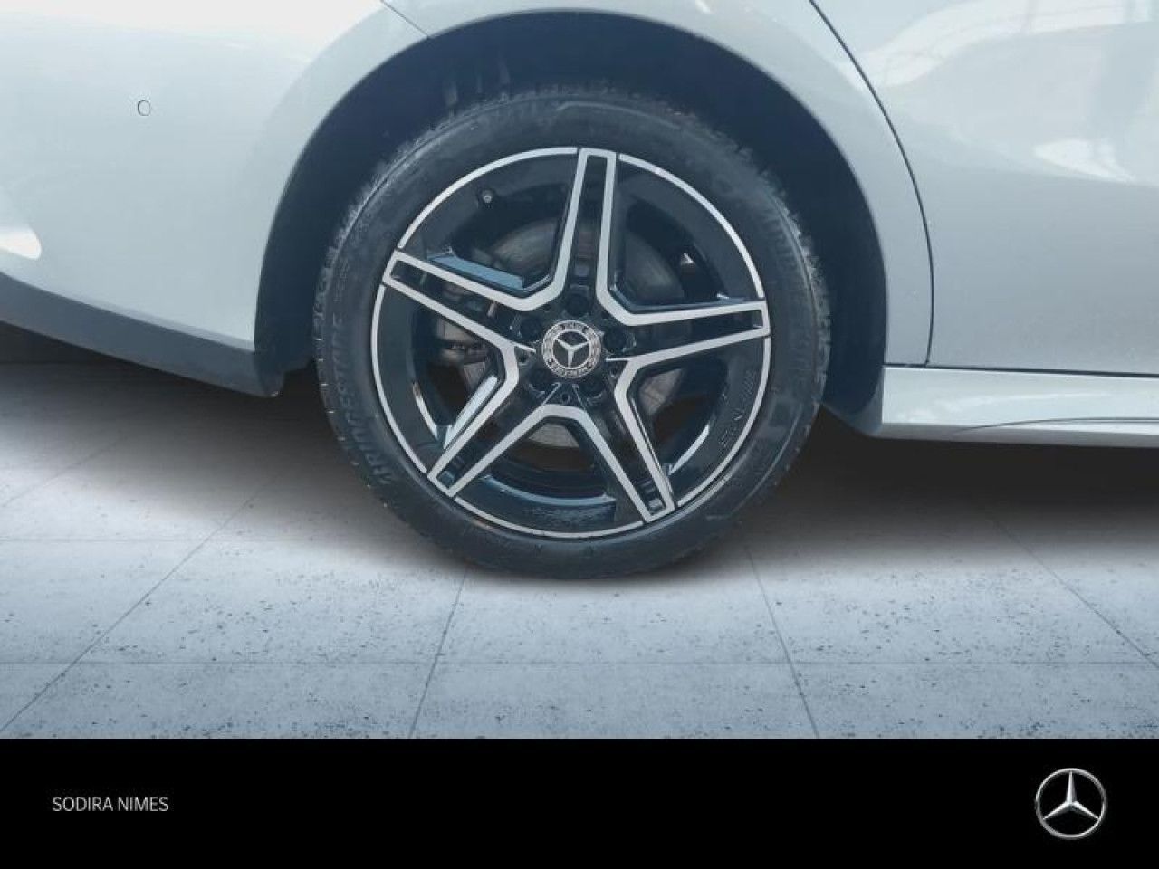 Photo du v&eacute;hicule 9 / 18