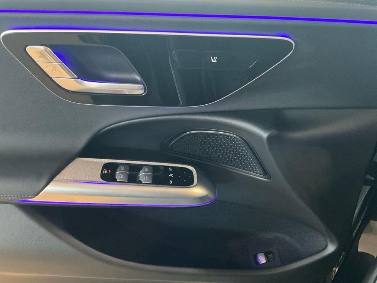 Mercedes-Benz E-Klasse – Bild 14