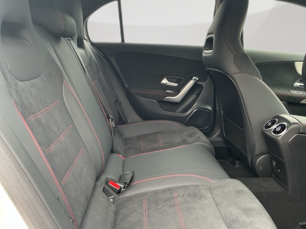 Mercedes-Benz A-Klasse – Bild 12