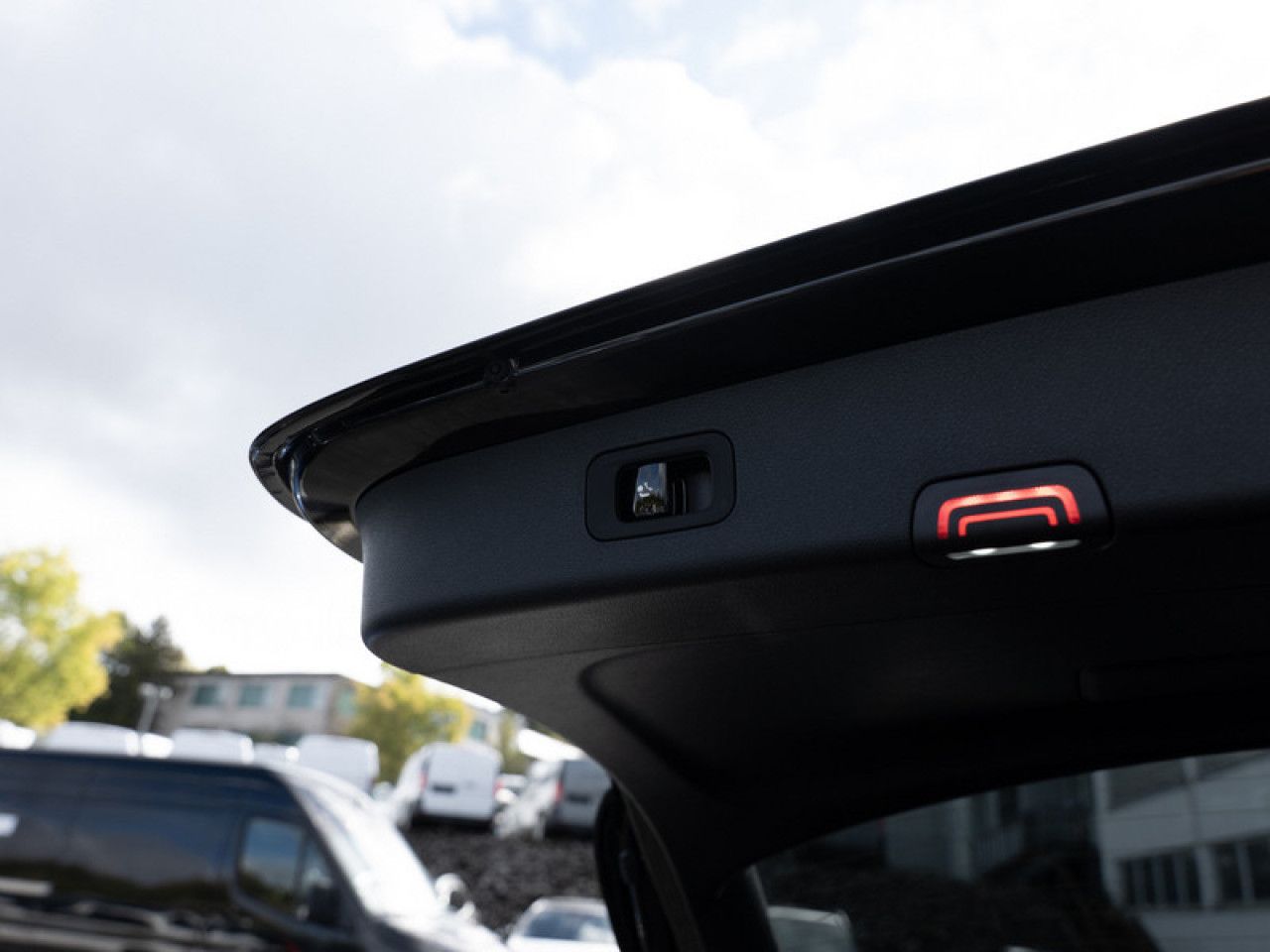Mercedes-Benz E-Klasse – Bild 8