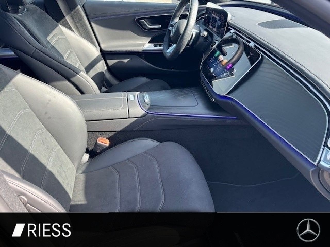 Mercedes-Benz E-Klasse – Bild 9