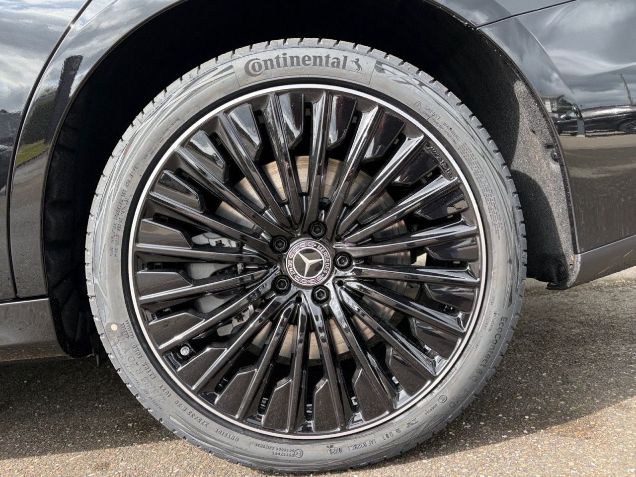 Mercedes-Benz E-Klasse – Bild 8
