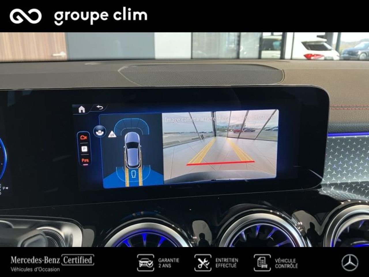 Photo du v&eacute;hicule 16 / 18