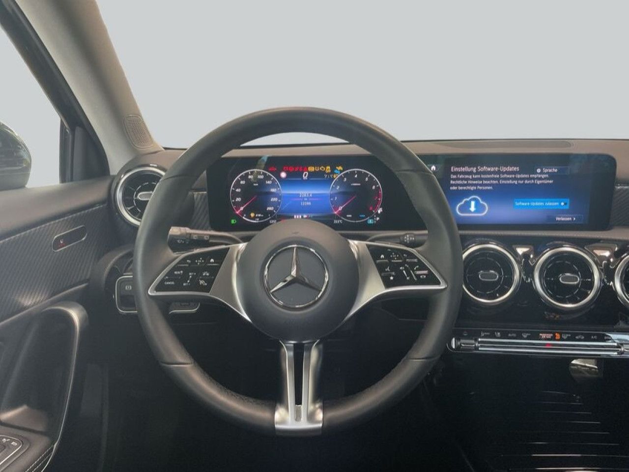 Mercedes-Benz A-Klasse – Bild 16