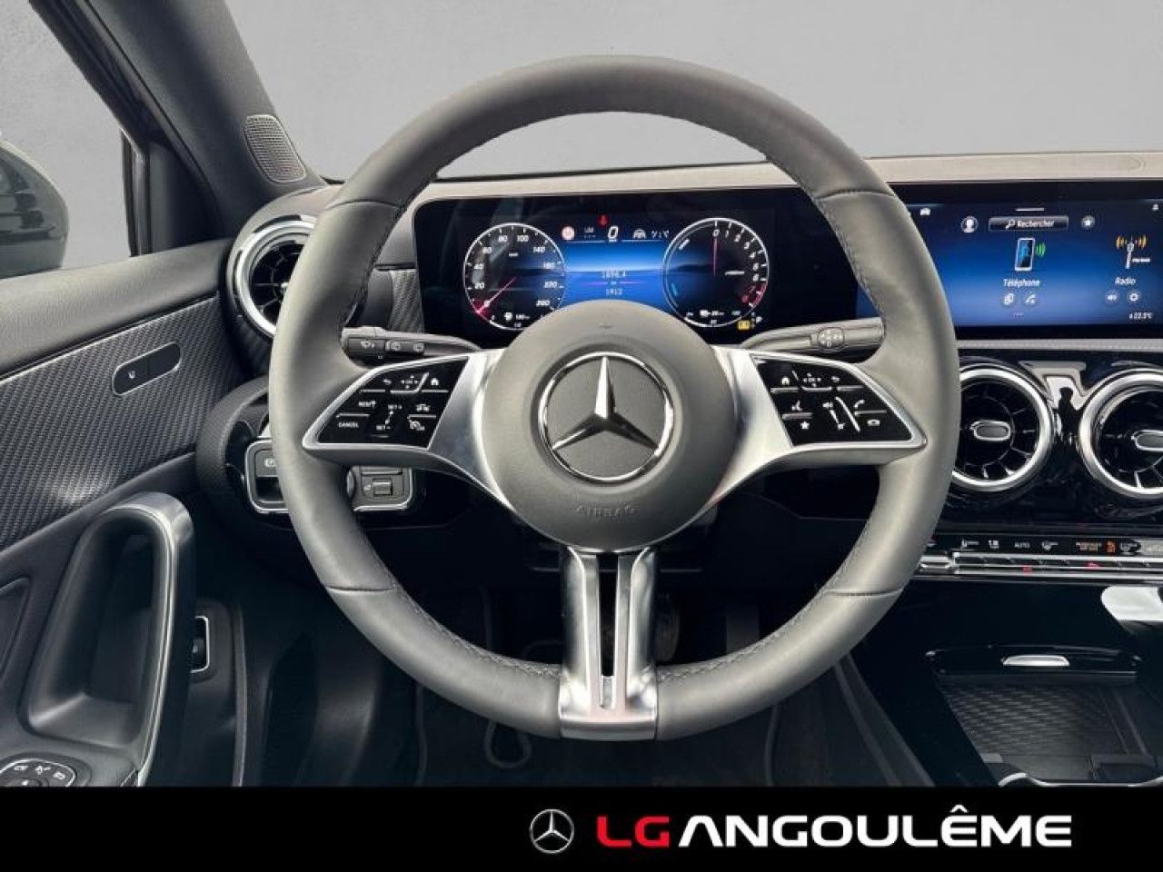 Photo du véhicule 14 / 18