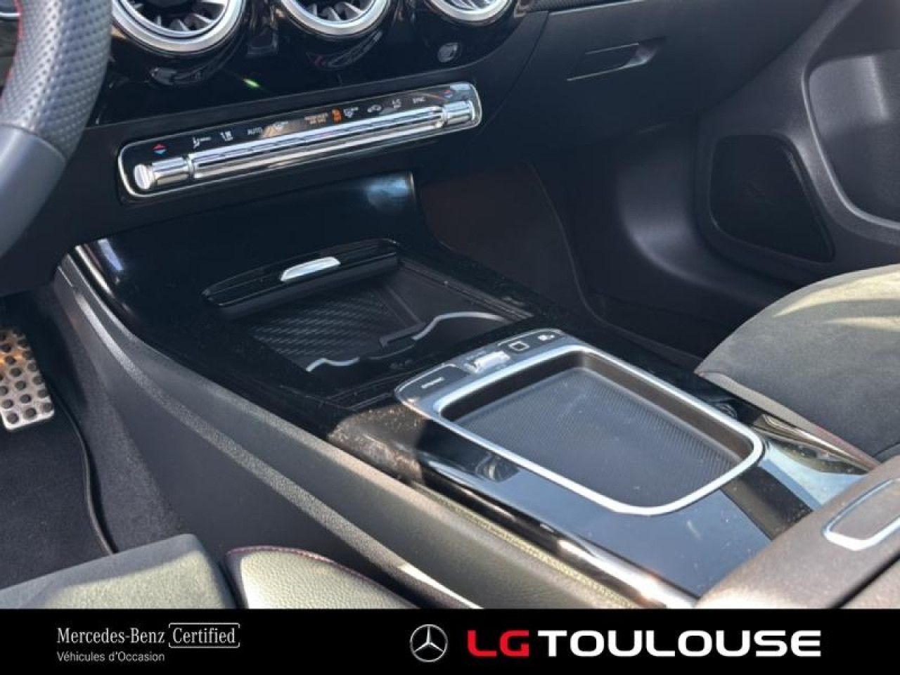 Photo du v&eacute;hicule 12 / 18