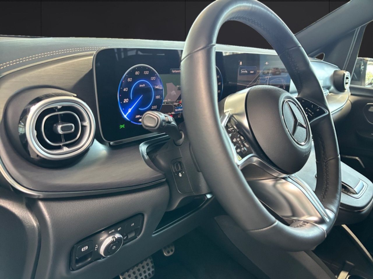 Mercedes-Benz EQV – Bild 15