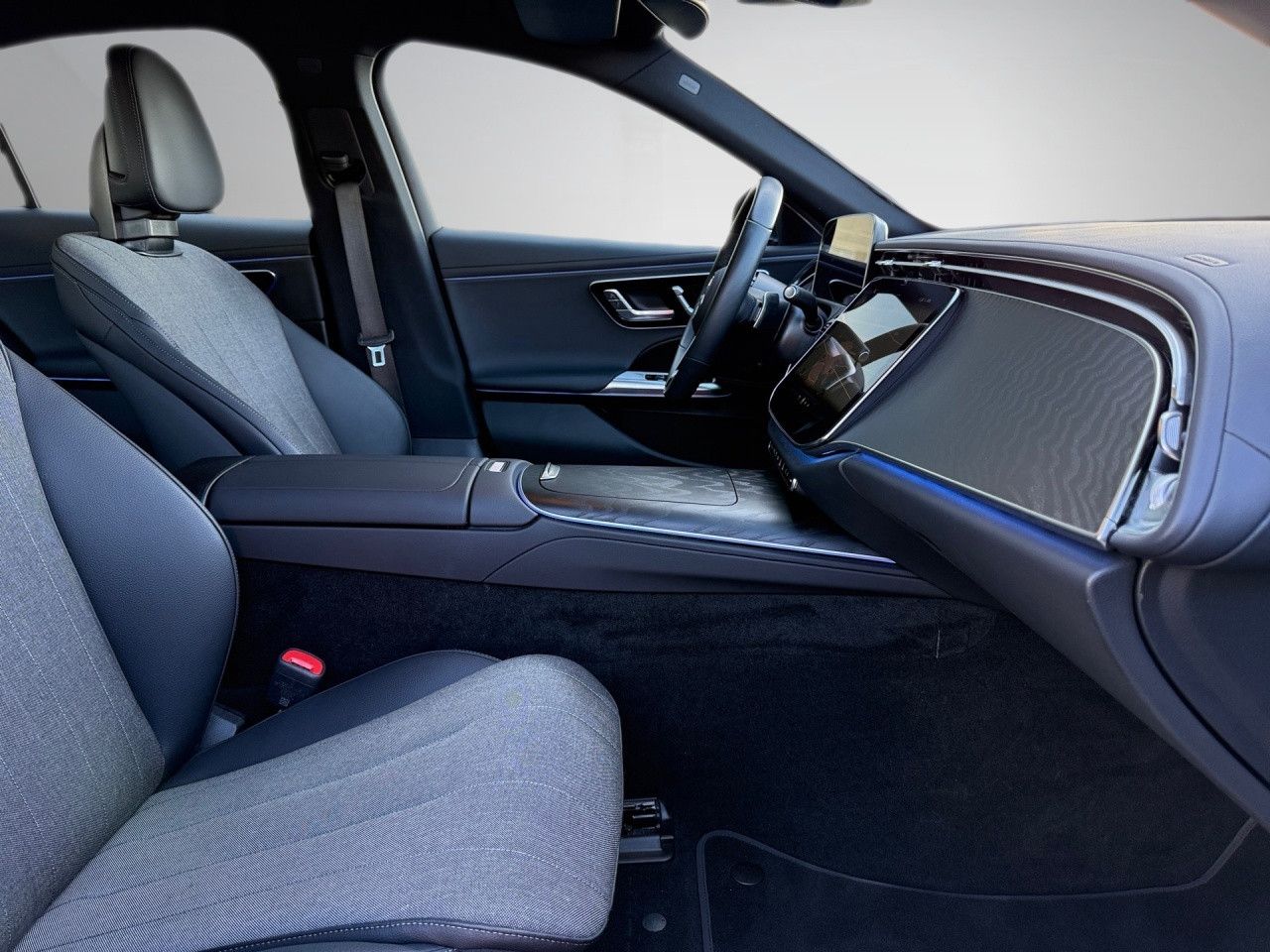 Mercedes-Benz E-Klasse – Bild 23