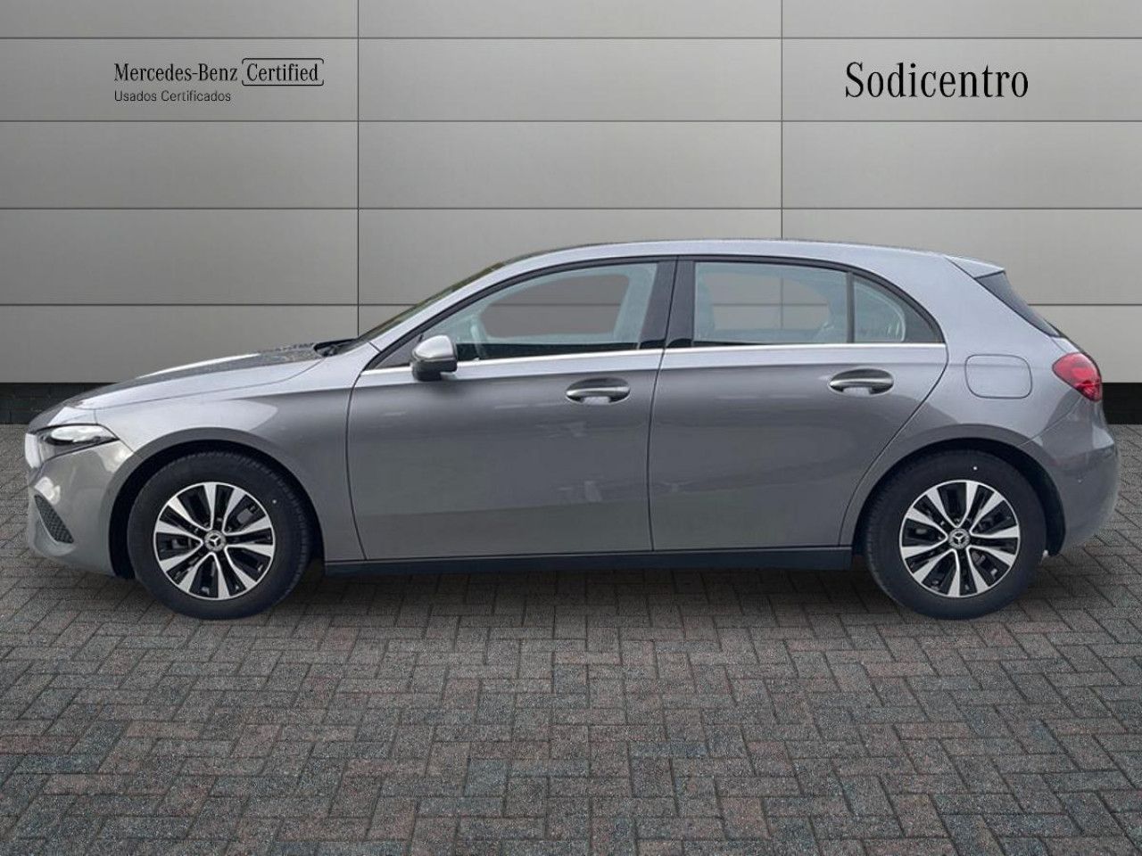 Imagem do veículo 9 / 20