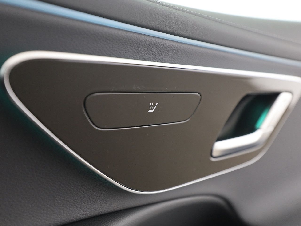 Mercedes-Benz E-Klasse – Bild 17