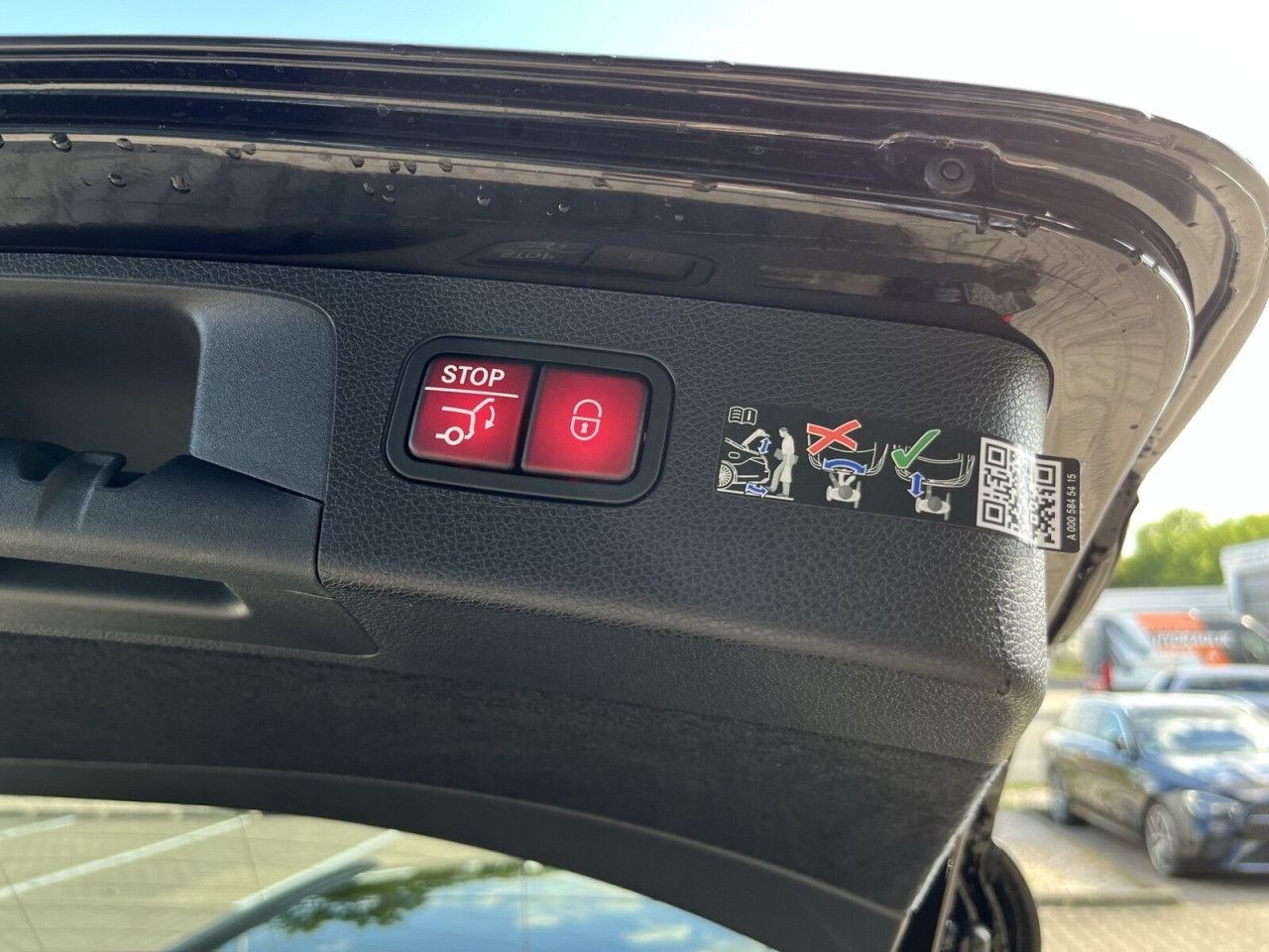 Mercedes-Benz E-Klasse – Bild 24