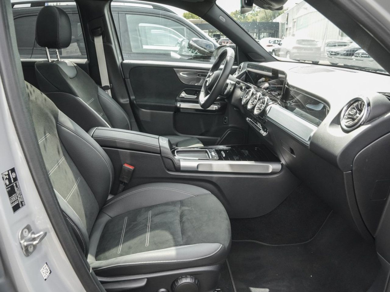 Mercedes-Benz GLB – Bild 11