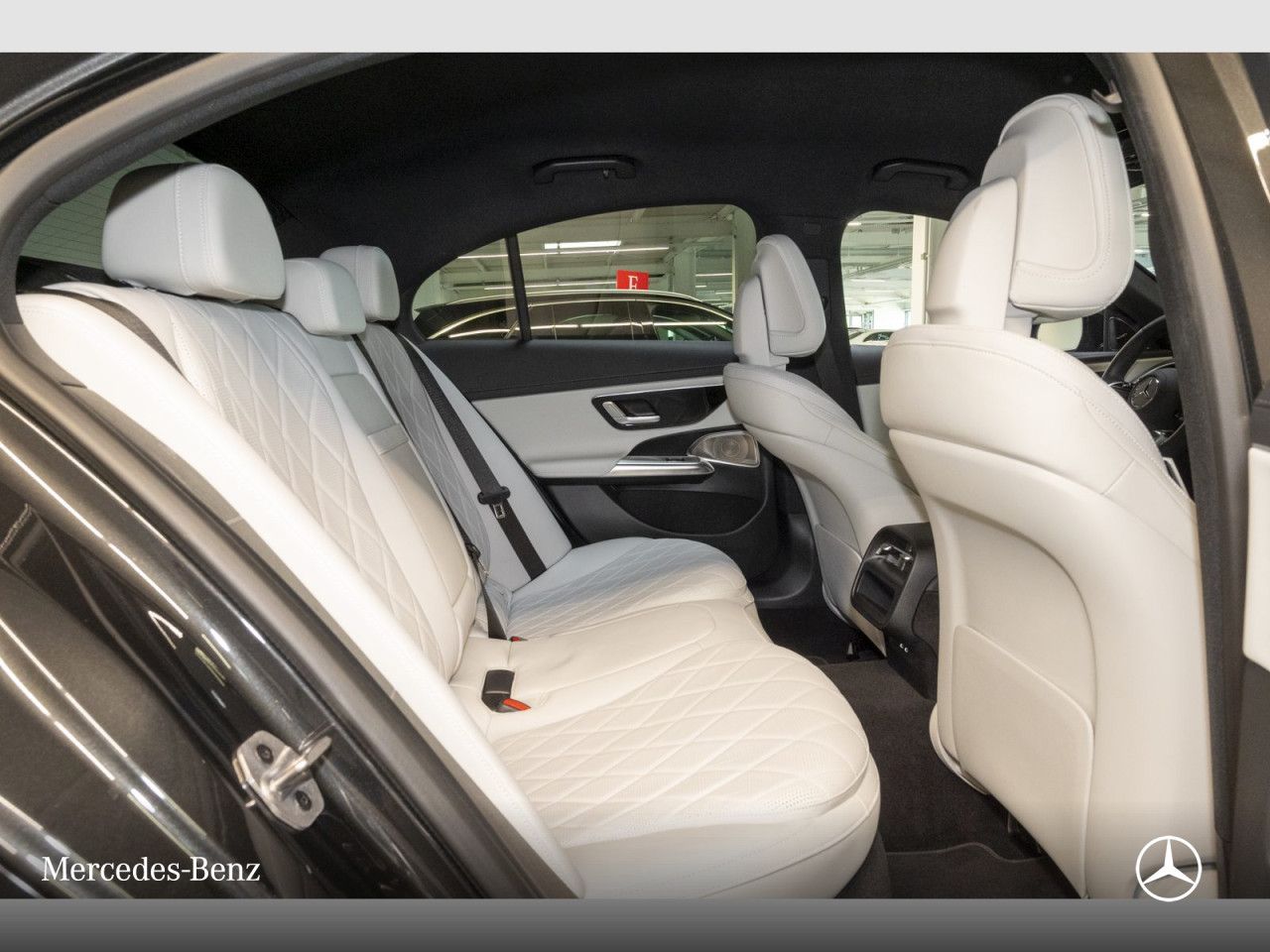 Mercedes-Benz E-Klasse – Bild 9