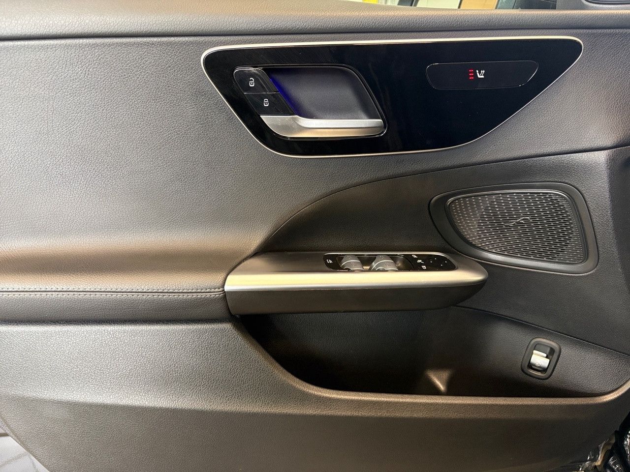 Mercedes-Benz C-Klasse – Bild 4