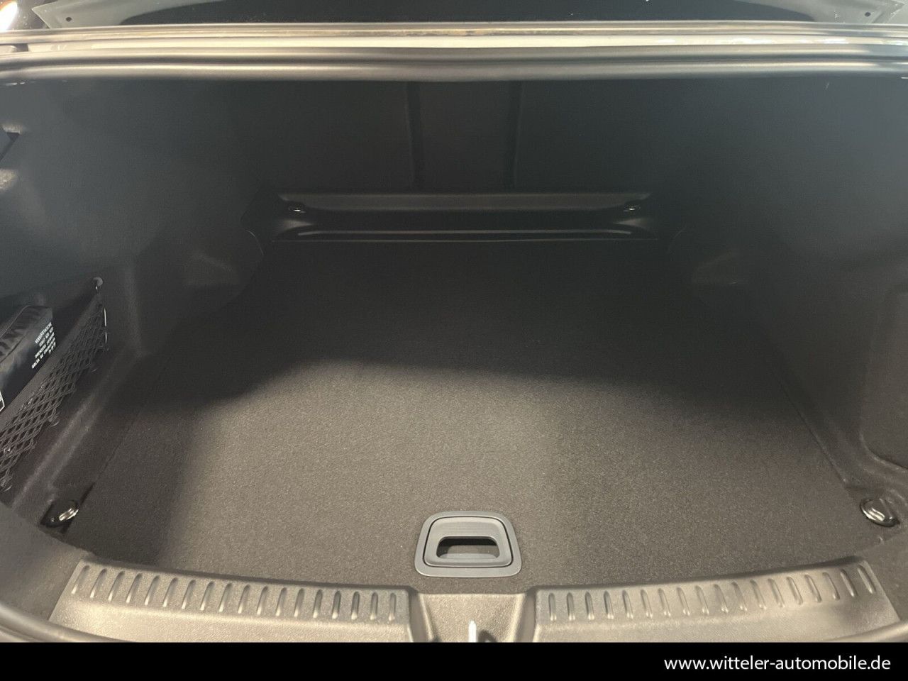 Mercedes-Benz E-Klasse – Bild 20