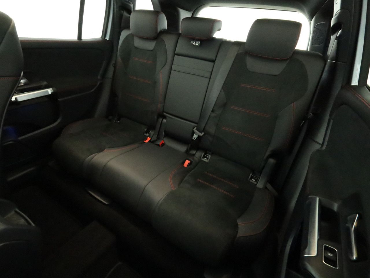 Mercedes-Benz GLB – Bild 18