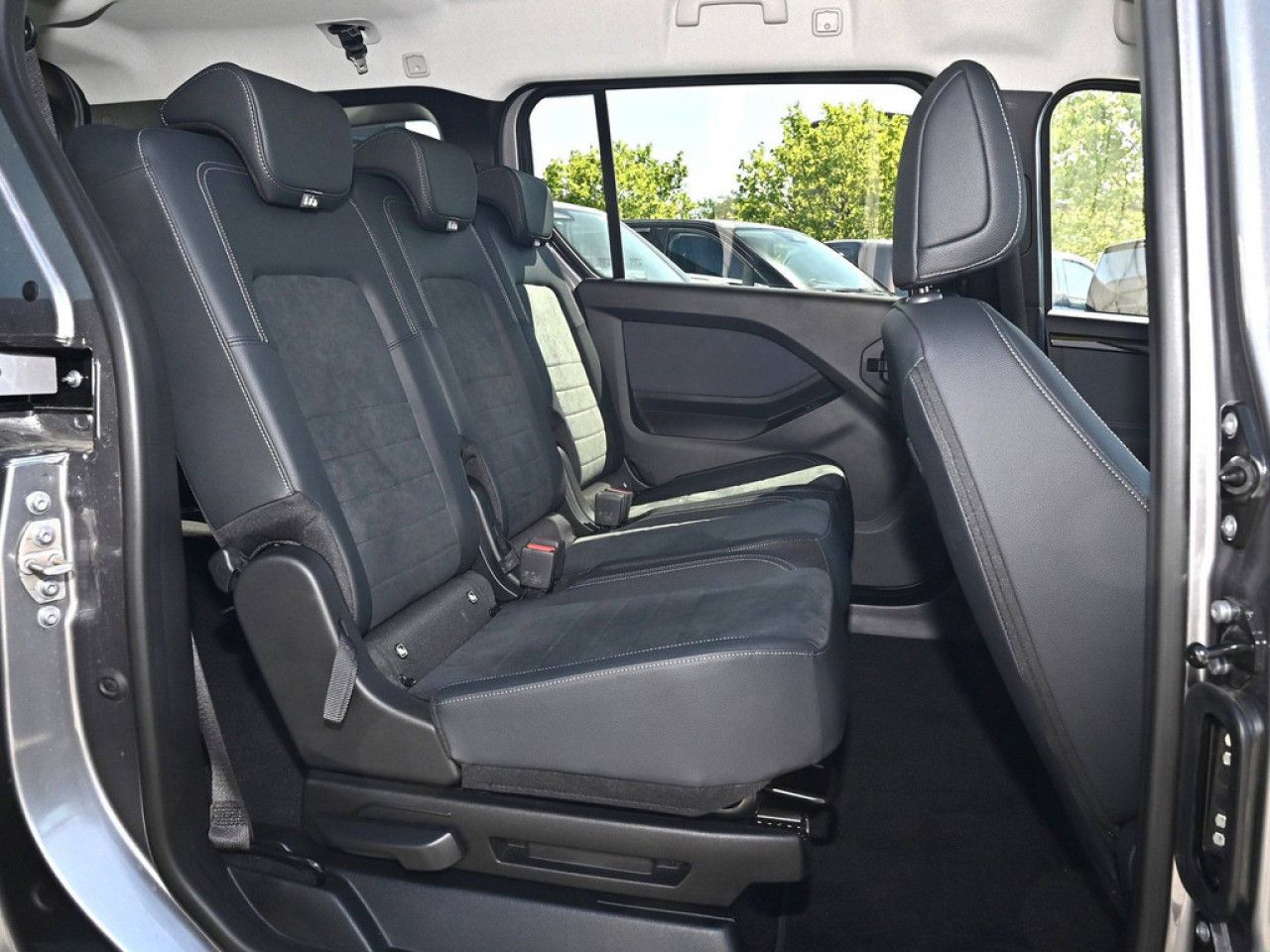 Mercedes-Benz EQT – Bild 8