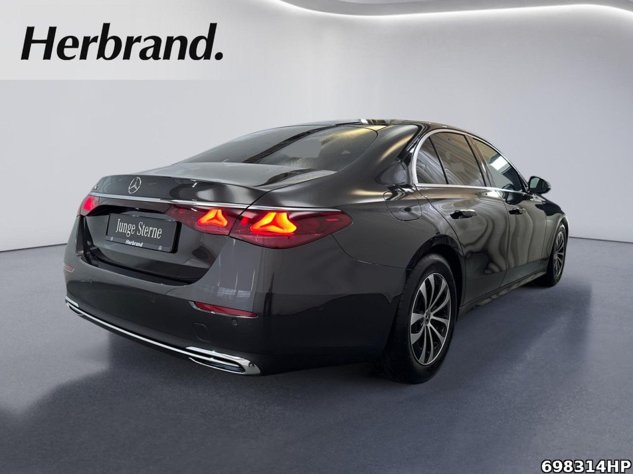 Mercedes-Benz E-Klasse – Bild 3