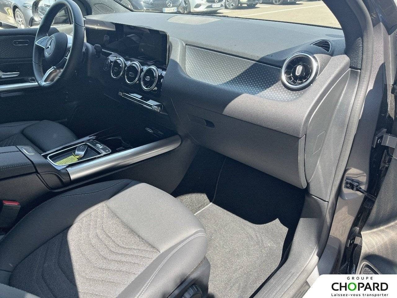 Photo du v&eacute;hicule 13 / 18