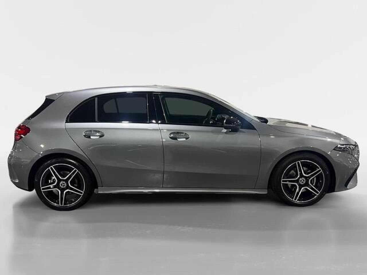 Imagem do veículo 5 / 15