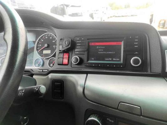 Vehicle image 12 / 14