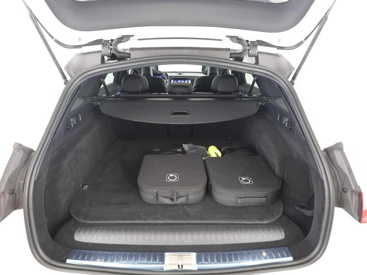 Mercedes-Benz E-Klasse – Bild 15