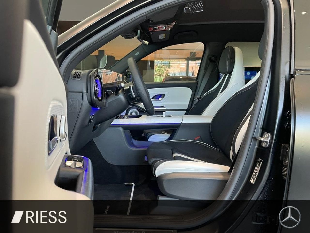 Mercedes-Benz GLB – Bild 2