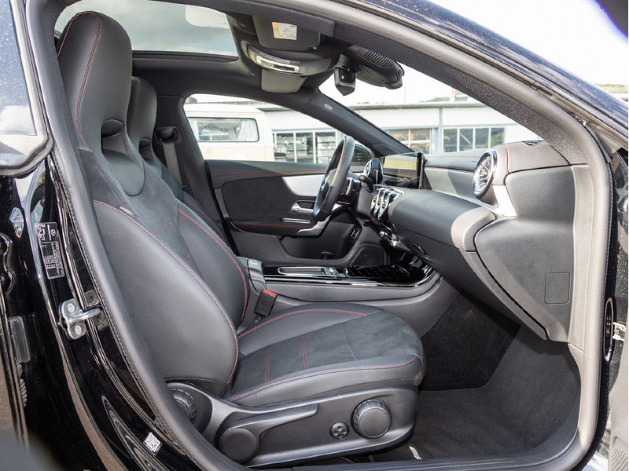 Mercedes-Benz CLA – Bild 8