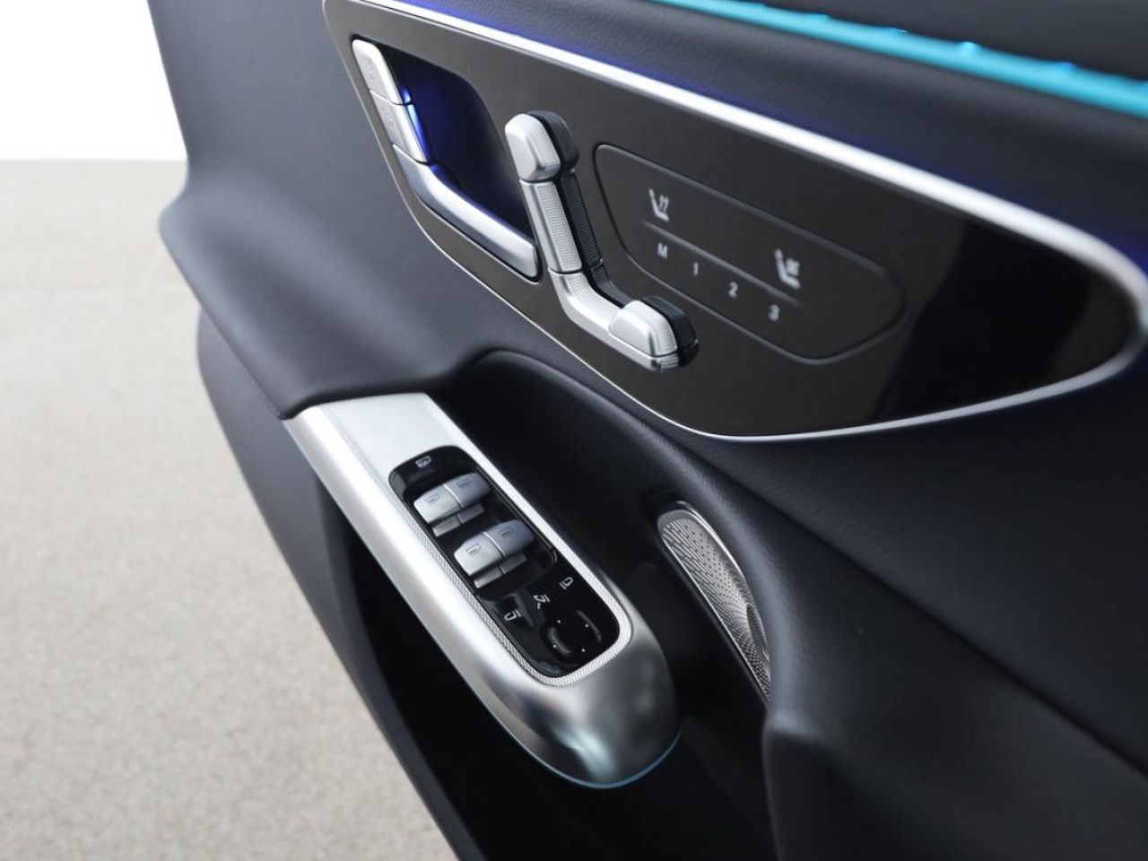 Mercedes-Benz E-Klasse – Bild 13