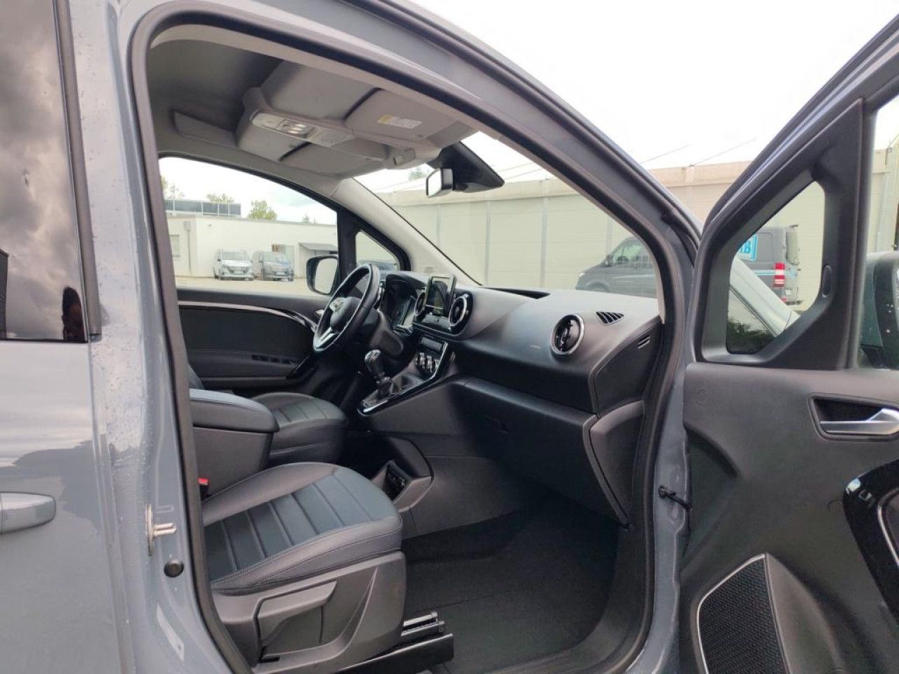 Fahrzeugbild 11 / 13