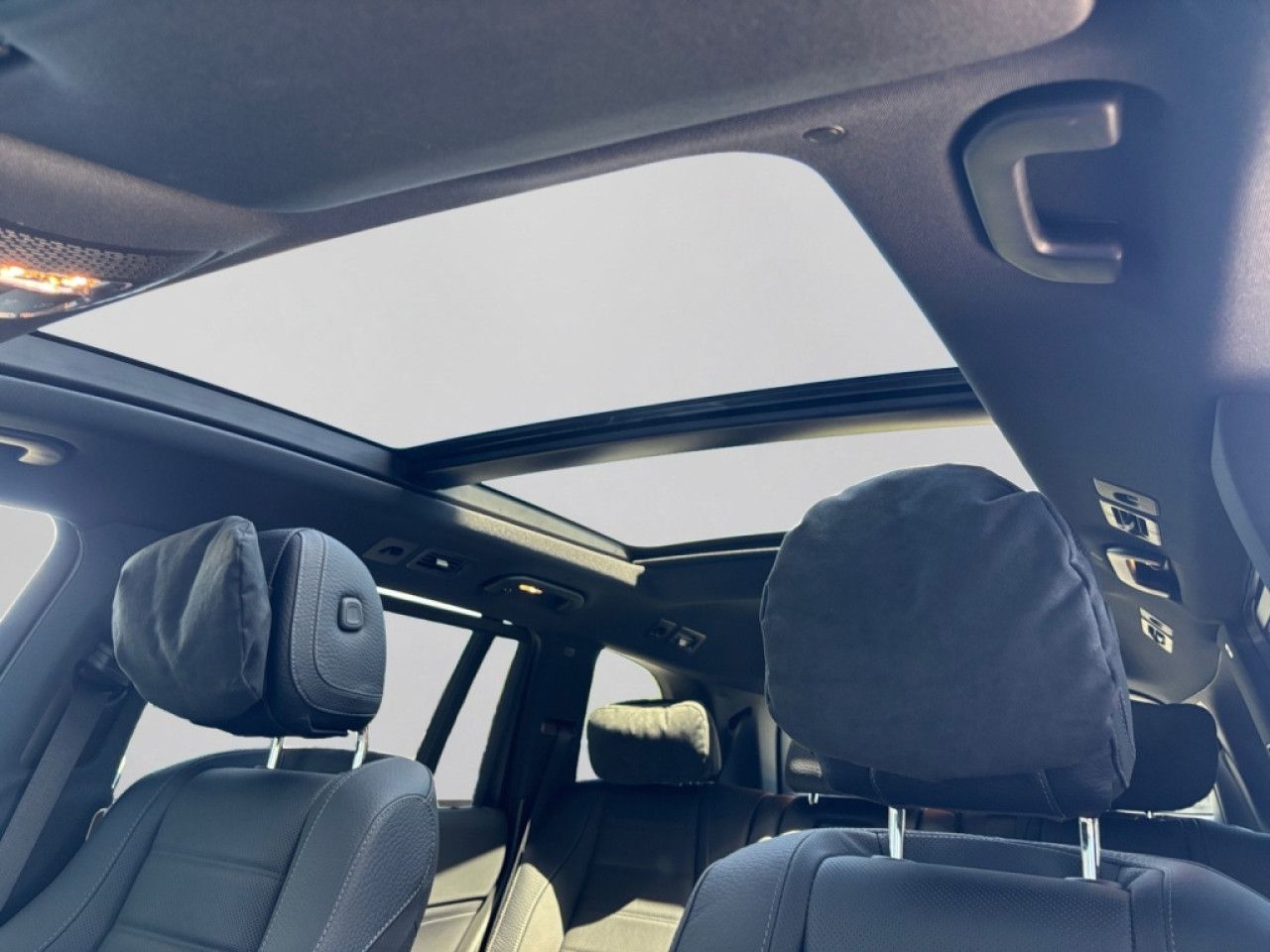 Mercedes-Benz GLS – Bild 16