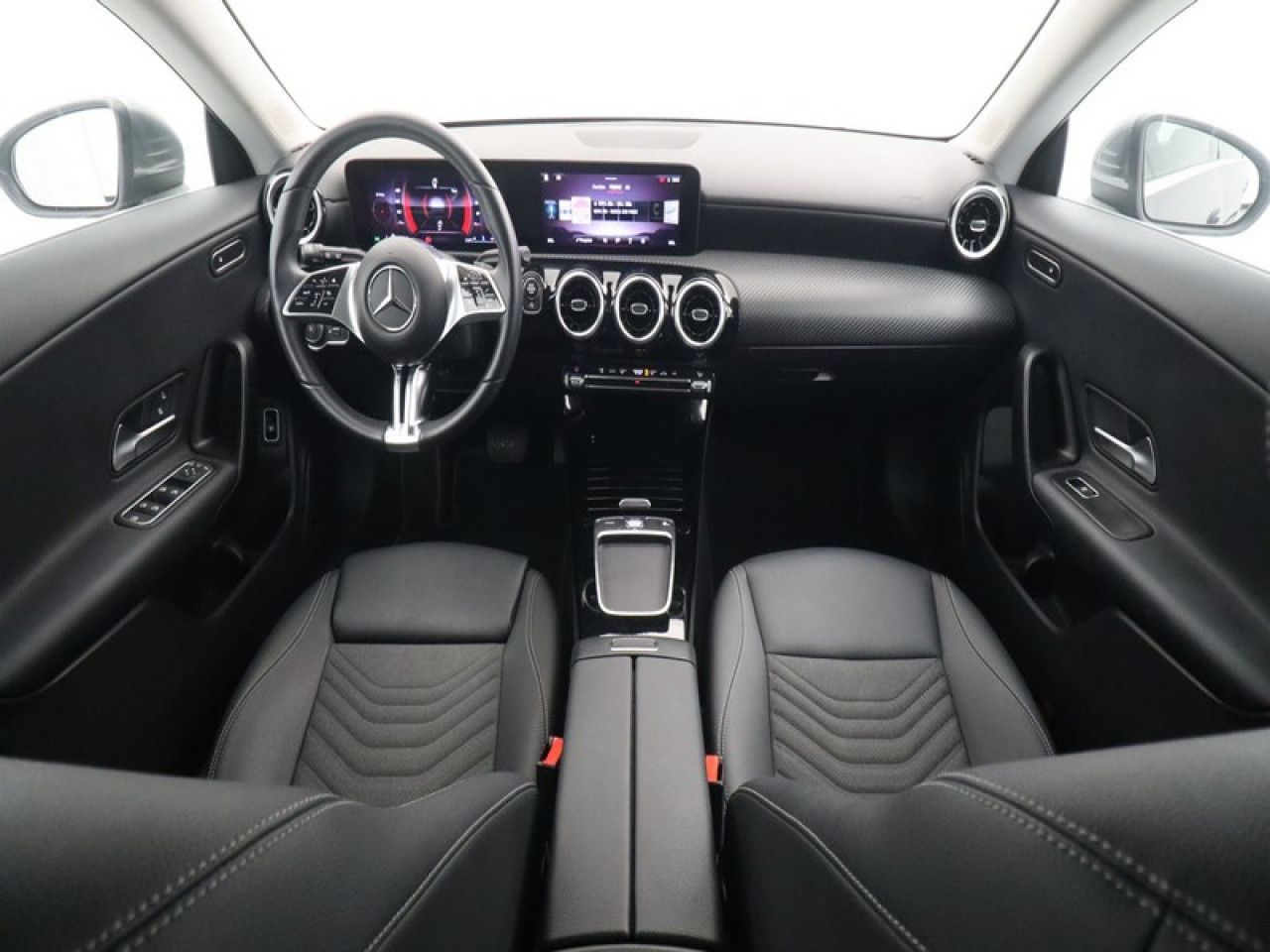 Imagem do veículo 9 / 17